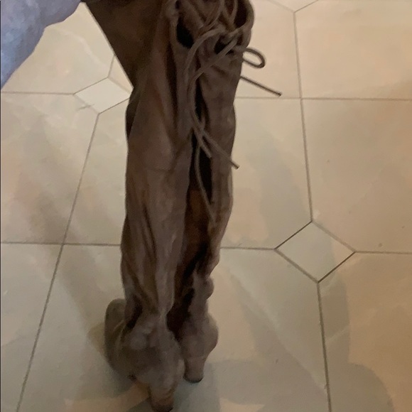 Boots - Picture 2 of 4